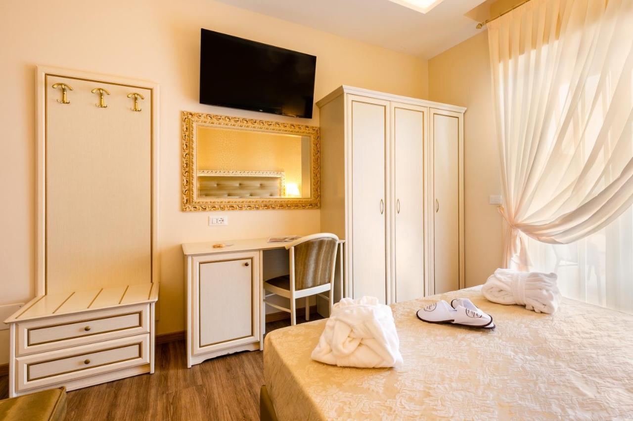 Hotel Mazzanti Milano Marittima Eksteriør billede