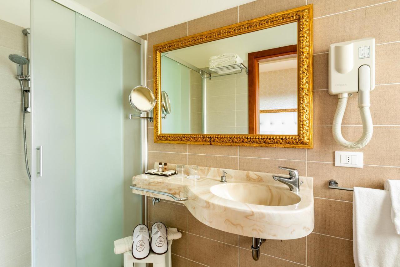 Hotel Mazzanti Milano Marittima Eksteriør billede