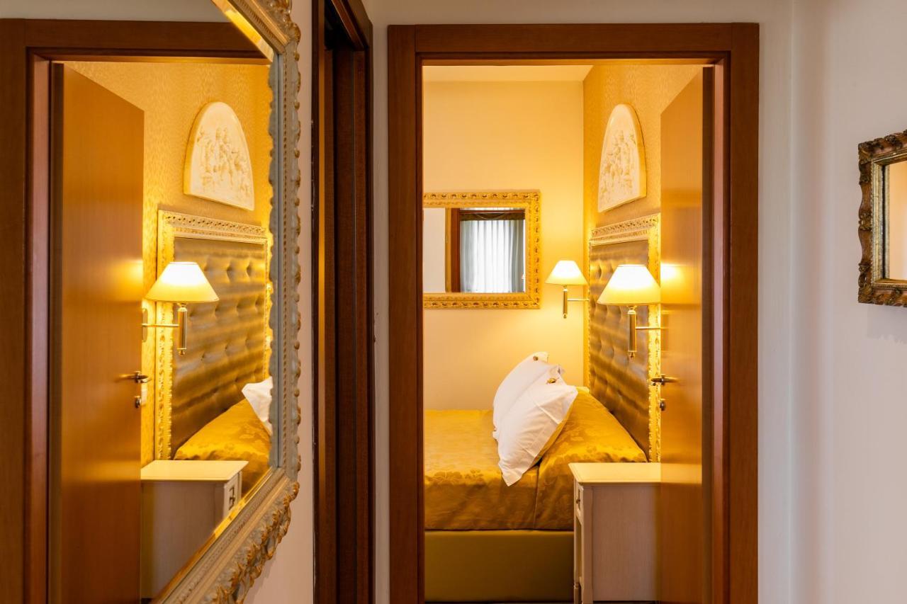 Hotel Mazzanti Milano Marittima Eksteriør billede